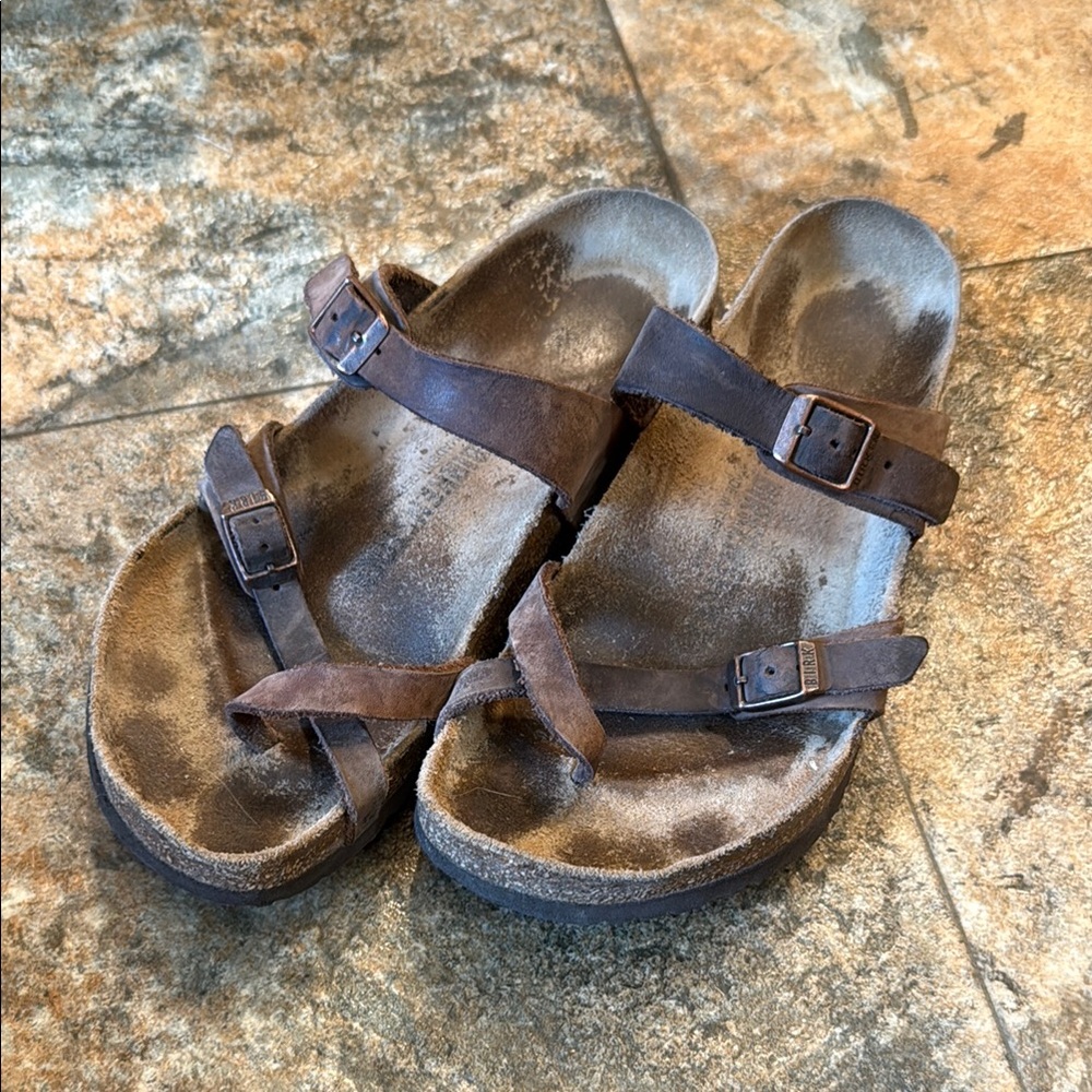 Birkenstock Mayari sandals size 40 (9-9.5)